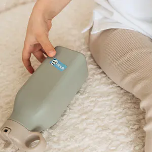 Étiquette nominative personnalisée sur une gourde pour enfant