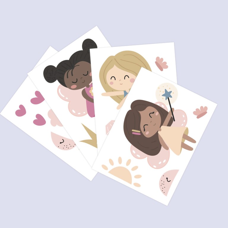 Planches de stickers muraux fées magiques disposées en éventail