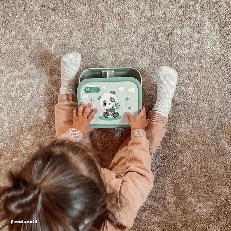 Ensemble boîte à goûter et gourde pour les plus petits avec prénom